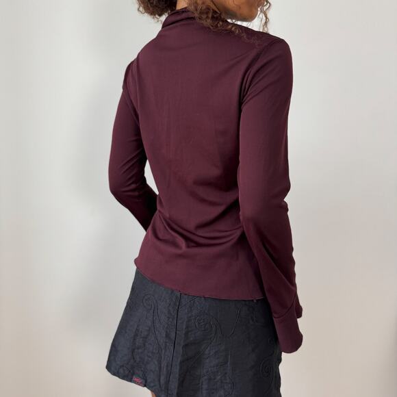 Vintage euro burgundy stretchy button-up top (S/M) - Picture 3 of 8
